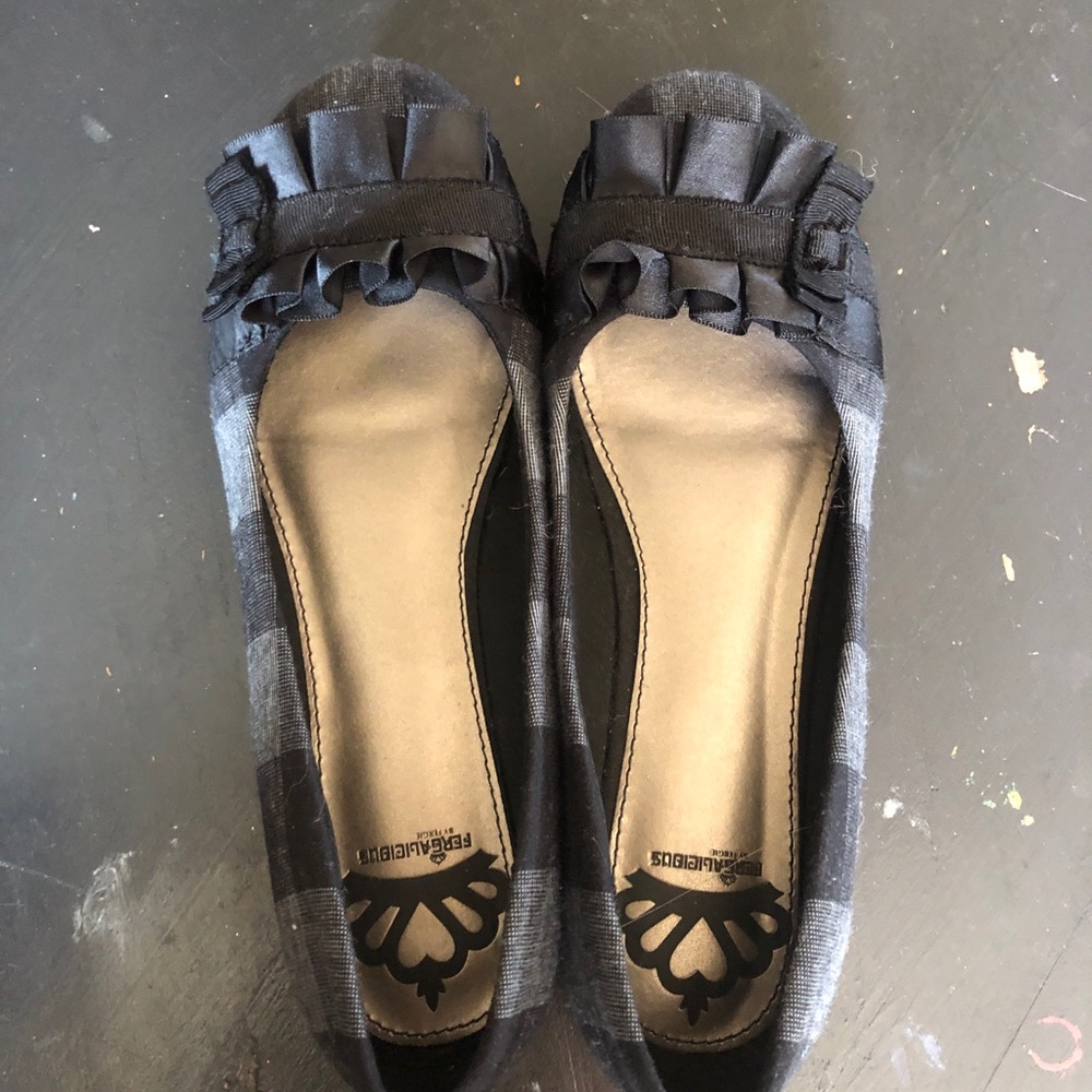 Dress shoes